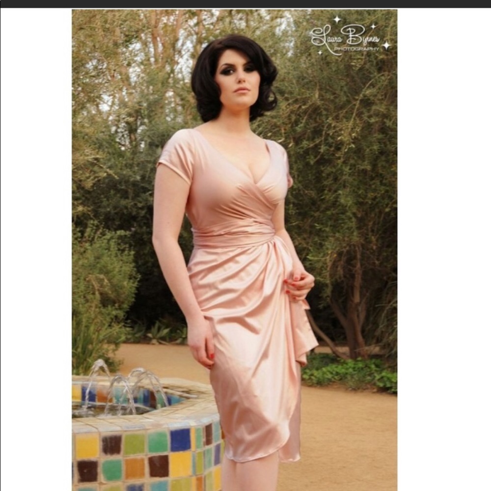 Pinup Couture peach Ava sarong BNWT XS